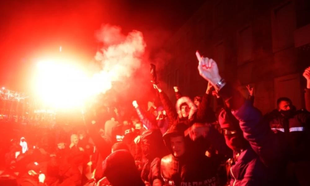 Βίαια επεισόδια στα Τίρανα για τη δολοφονία 25χρονου από αστυνομικό